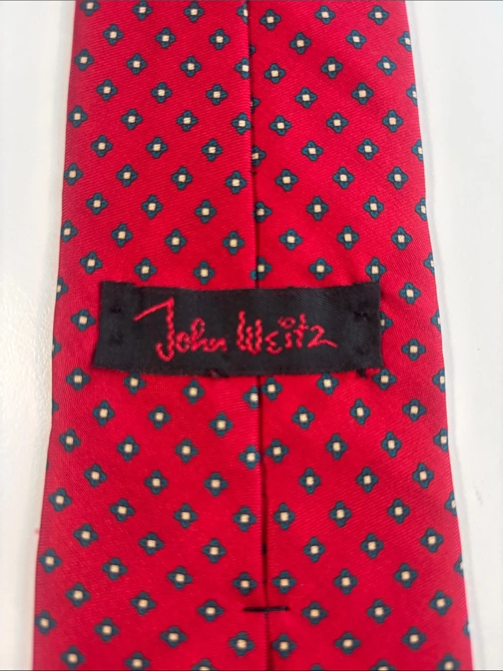 Classic Red Medallion Men's Tie -603sku